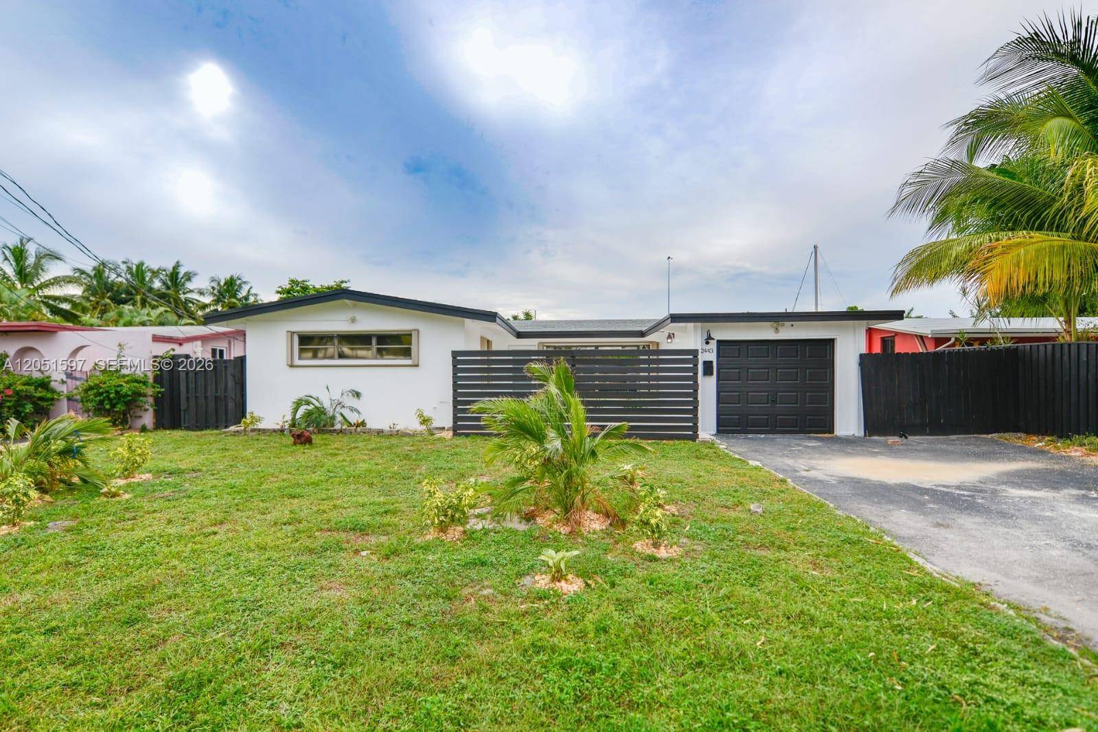 2443 Tortugas LnFort Lauderdale - picture