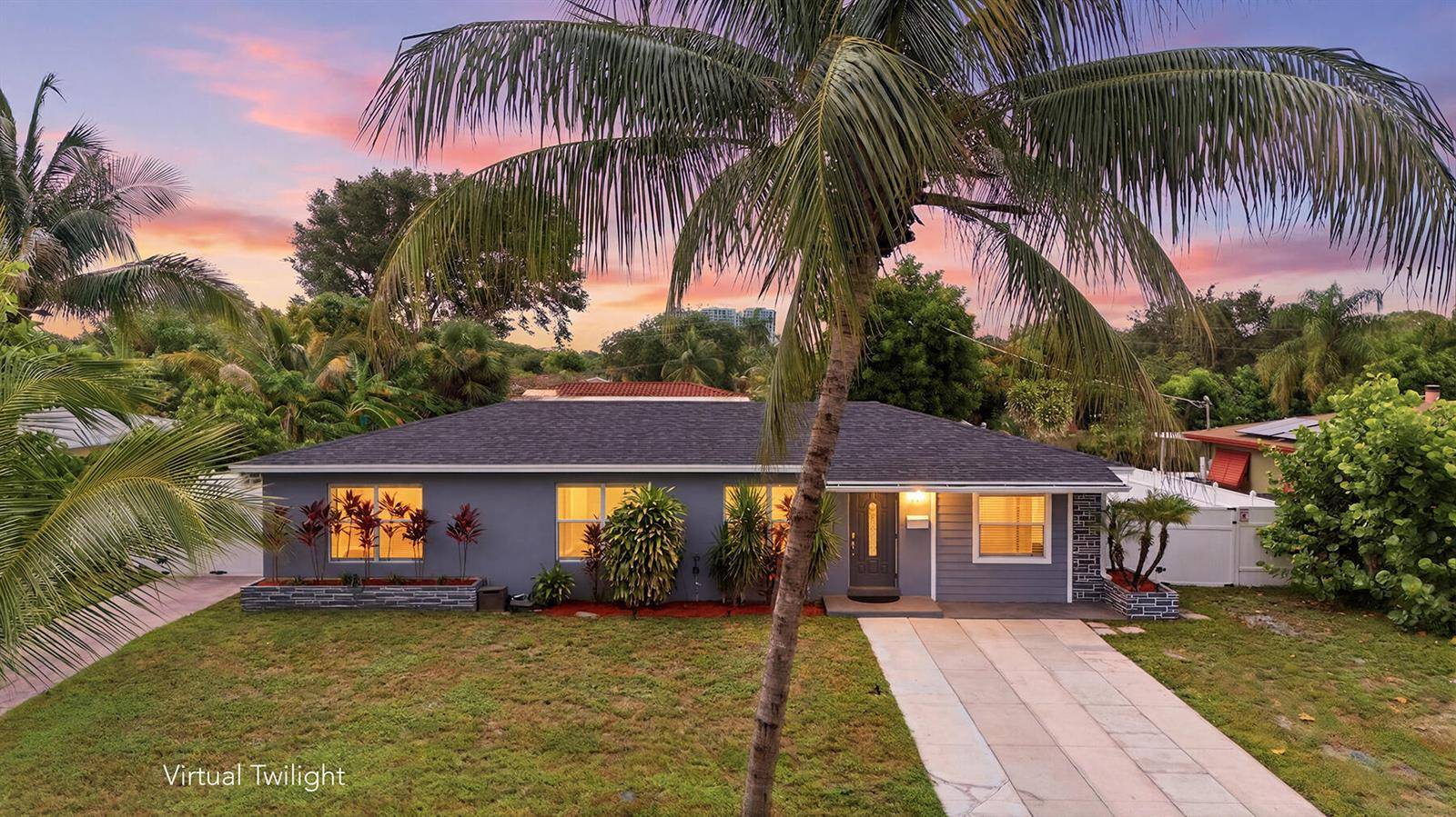 434 AustralianLake Park - picture