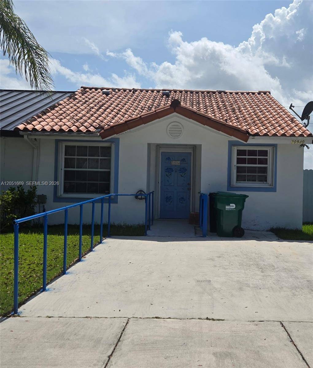 20940 SW 121st AveMiami - picture