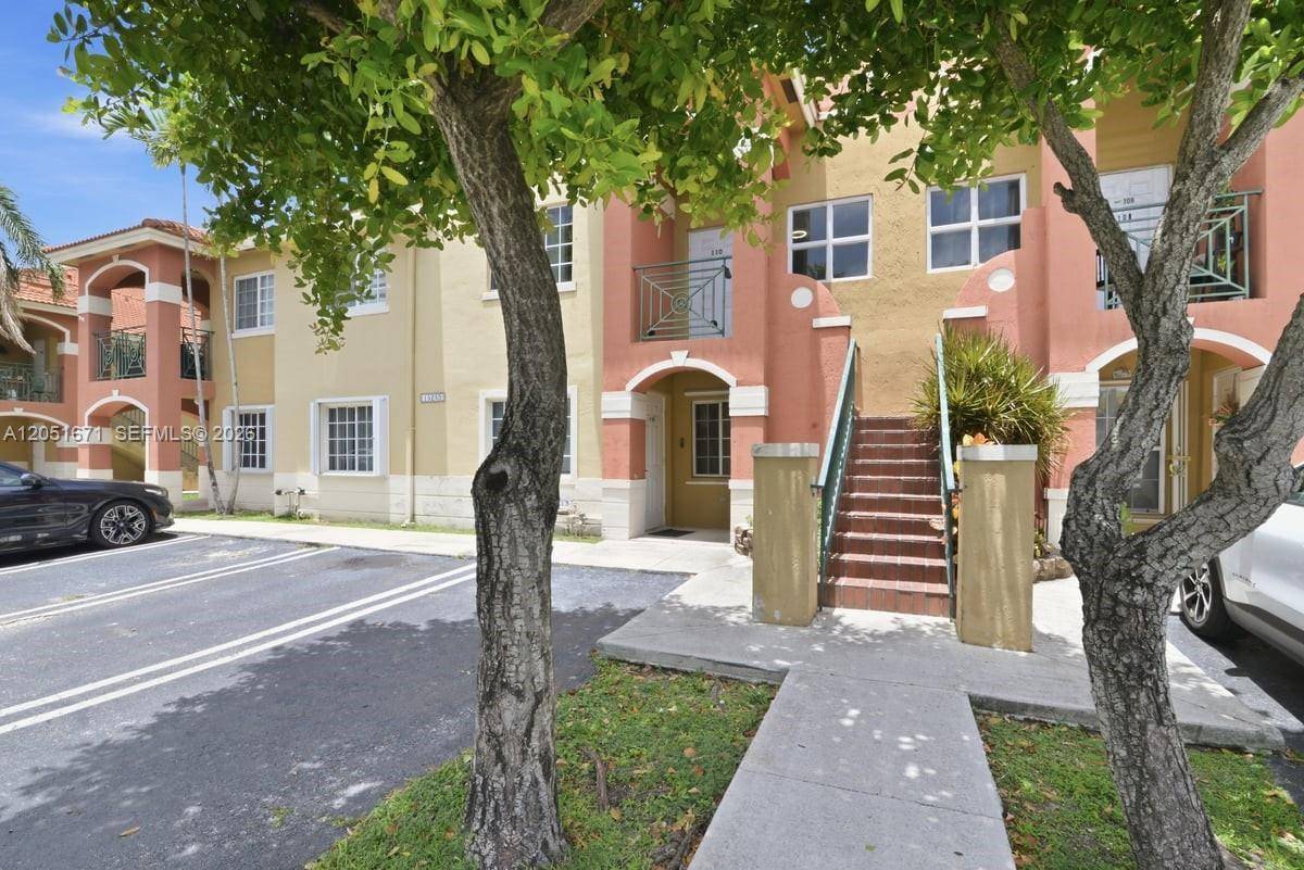 15250 SW 134th PlMiami - VISTA ALEGRE TOWNHOMES VI condo unit 110 - picture