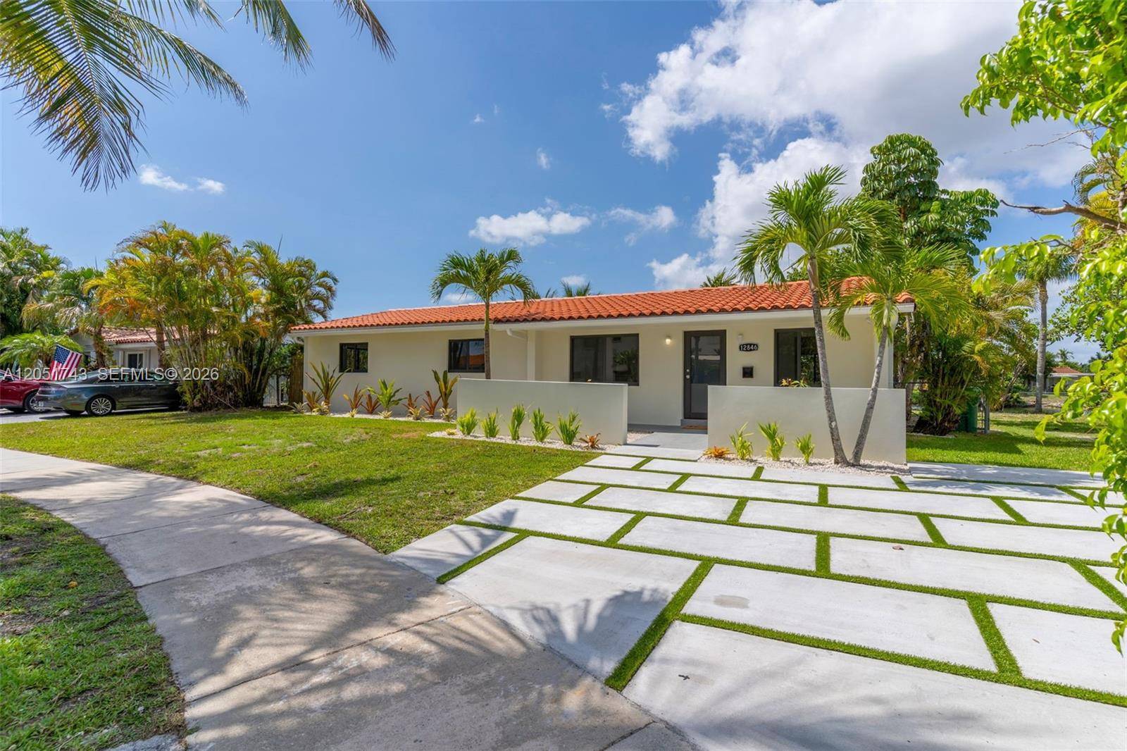 12846 SW 49th TerMiami - picture