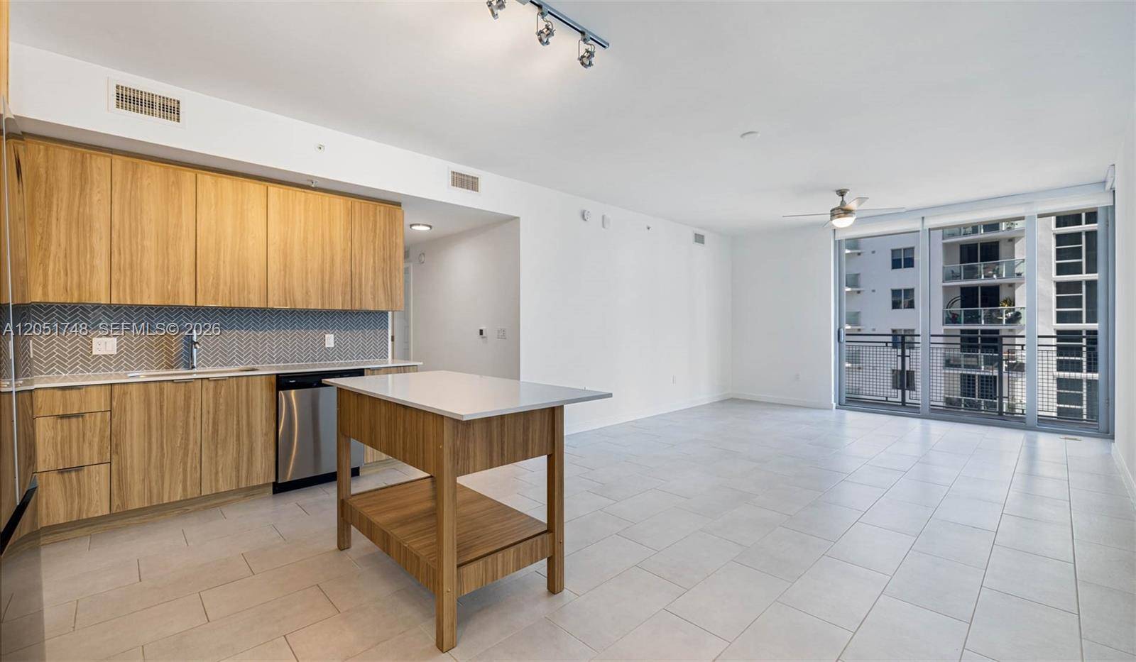 2150 N Bayshore DrMiami - condo unit 609 - picture