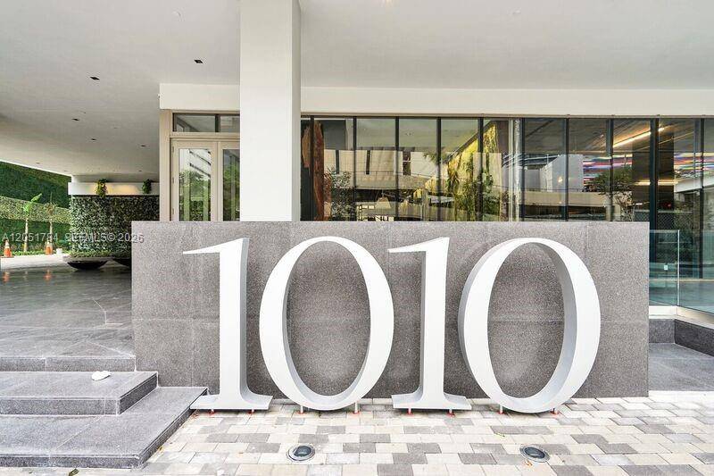 1010 Brickell AveMiami - 1010 BRICKELL CONDO condo unit 1403 - picture