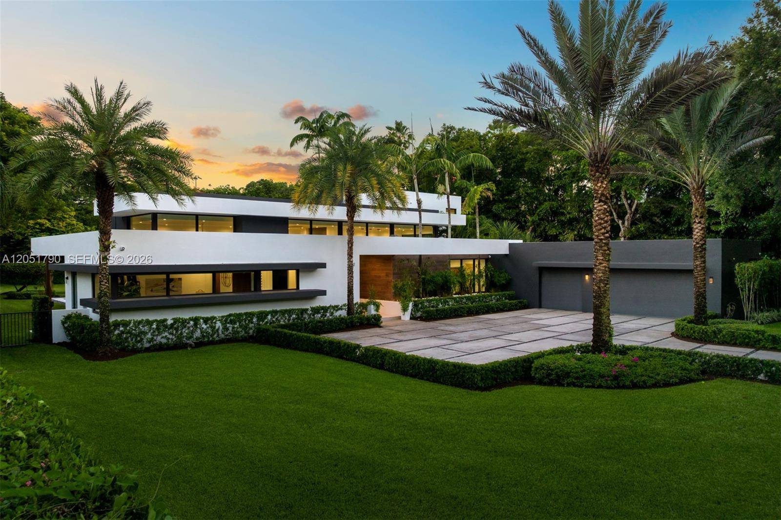 7502 SW 102nd StPinecrest - picture