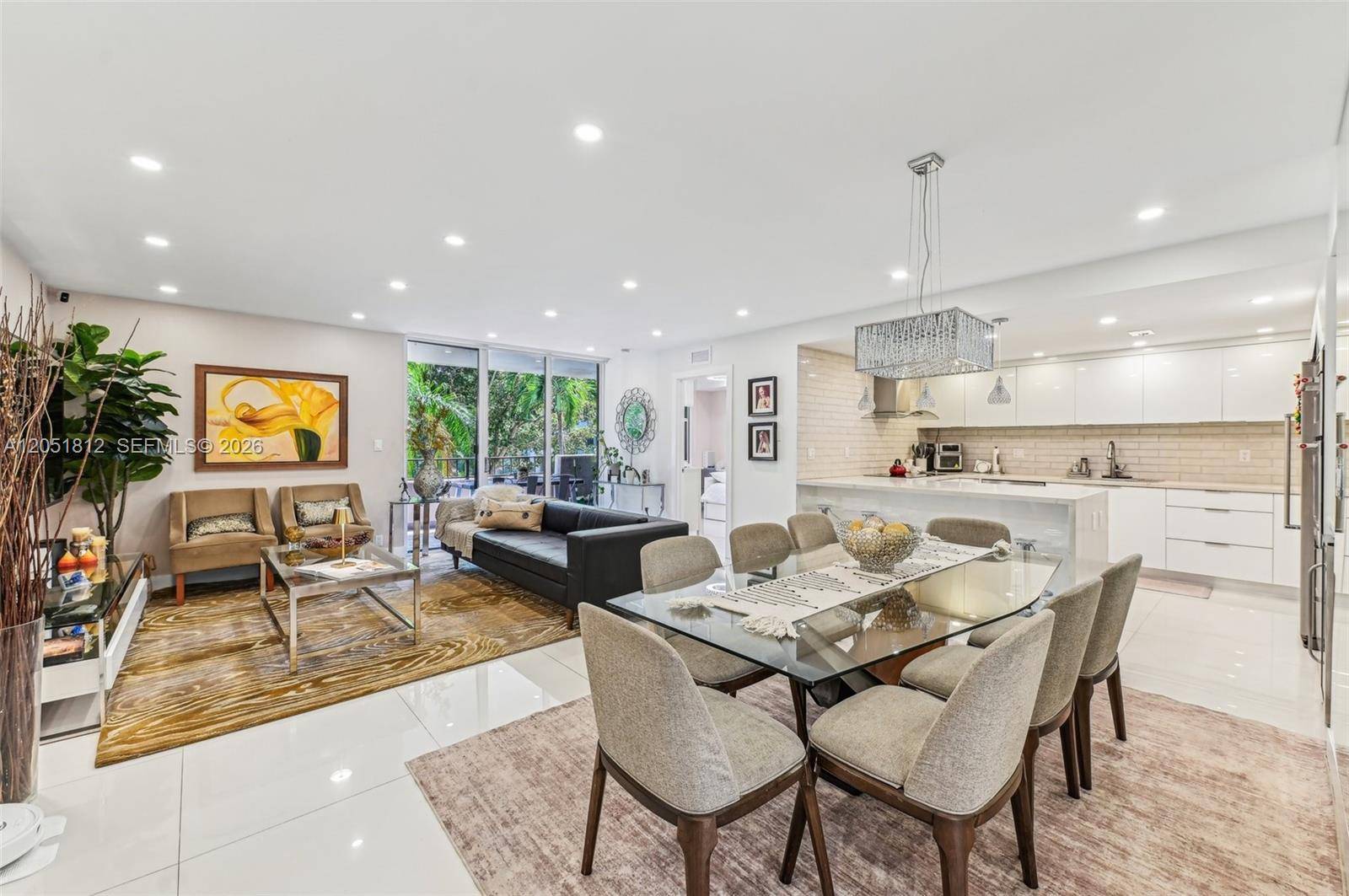 121 Crandon BlvdKey Biscayne - KEY COLONY NO 4 CONDO condo unit 251 - picture