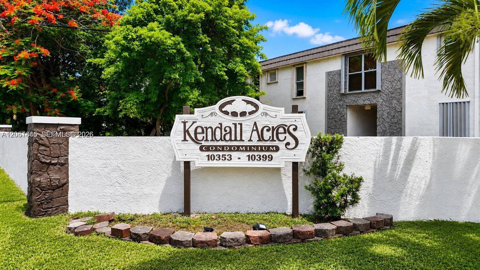 10375 N Kendall DrMiami - KENDALL ACRES CONDO BLDG condo unit J7 - picture