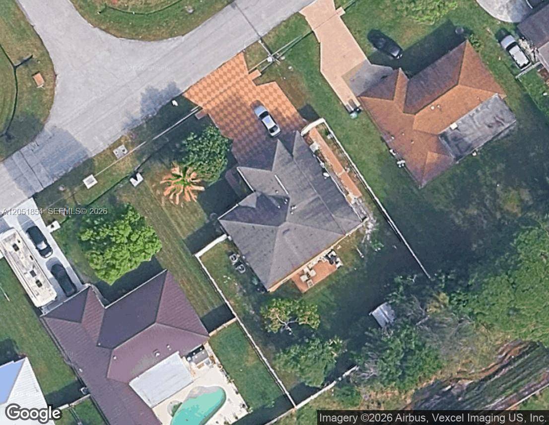 402 SE Crosspoint DrPort St. Lucie - picture