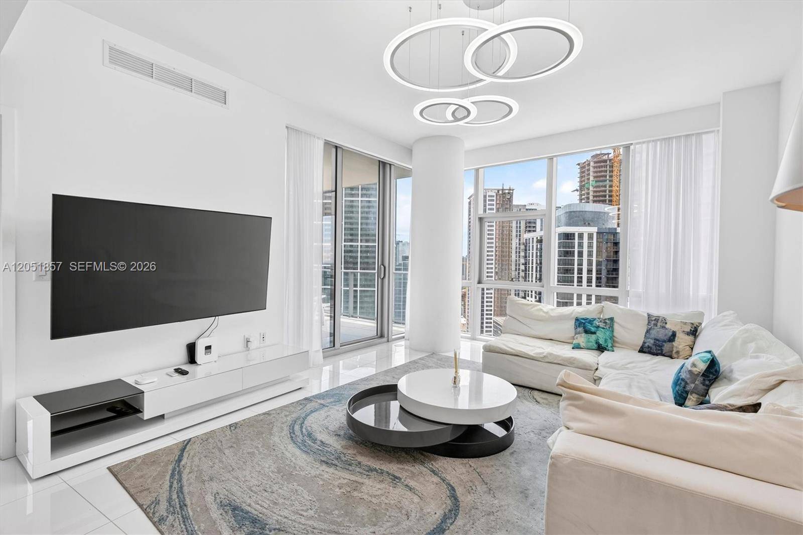 851 NE 1st AveMiami - PARAMOUNT MIAMI WORLDCENT,Paramount condo unit 3611 - picture