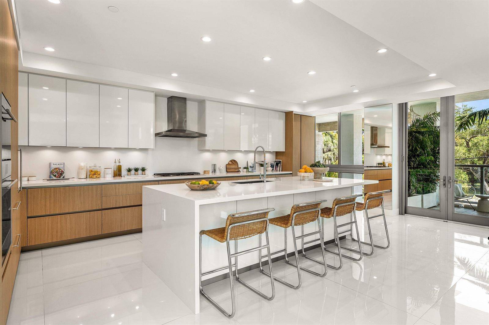 475 E Royal PalmBoca Raton - ROYAL PALM RESIDENCES COND condo unit 206 - picture