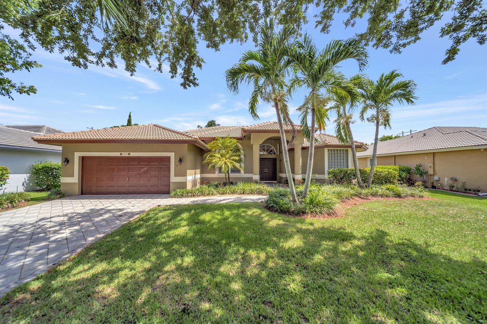 6420 NW 41stCoral Springs - picture