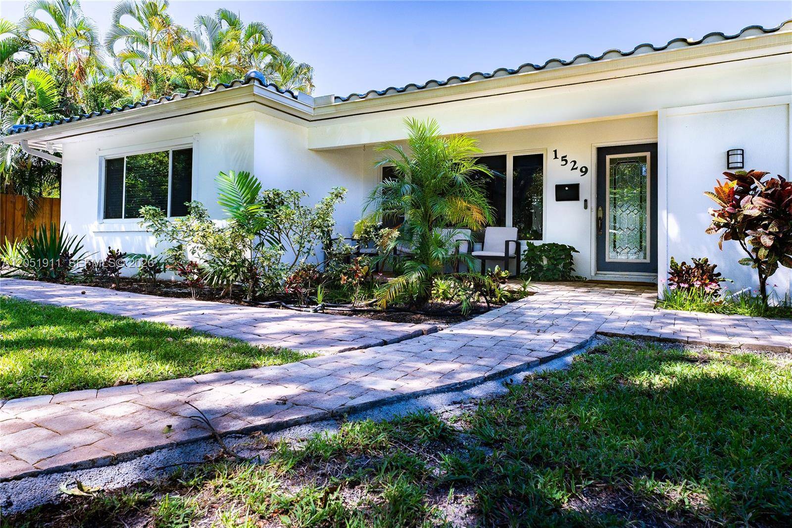1529 Bayview DrFort Lauderdale - picture