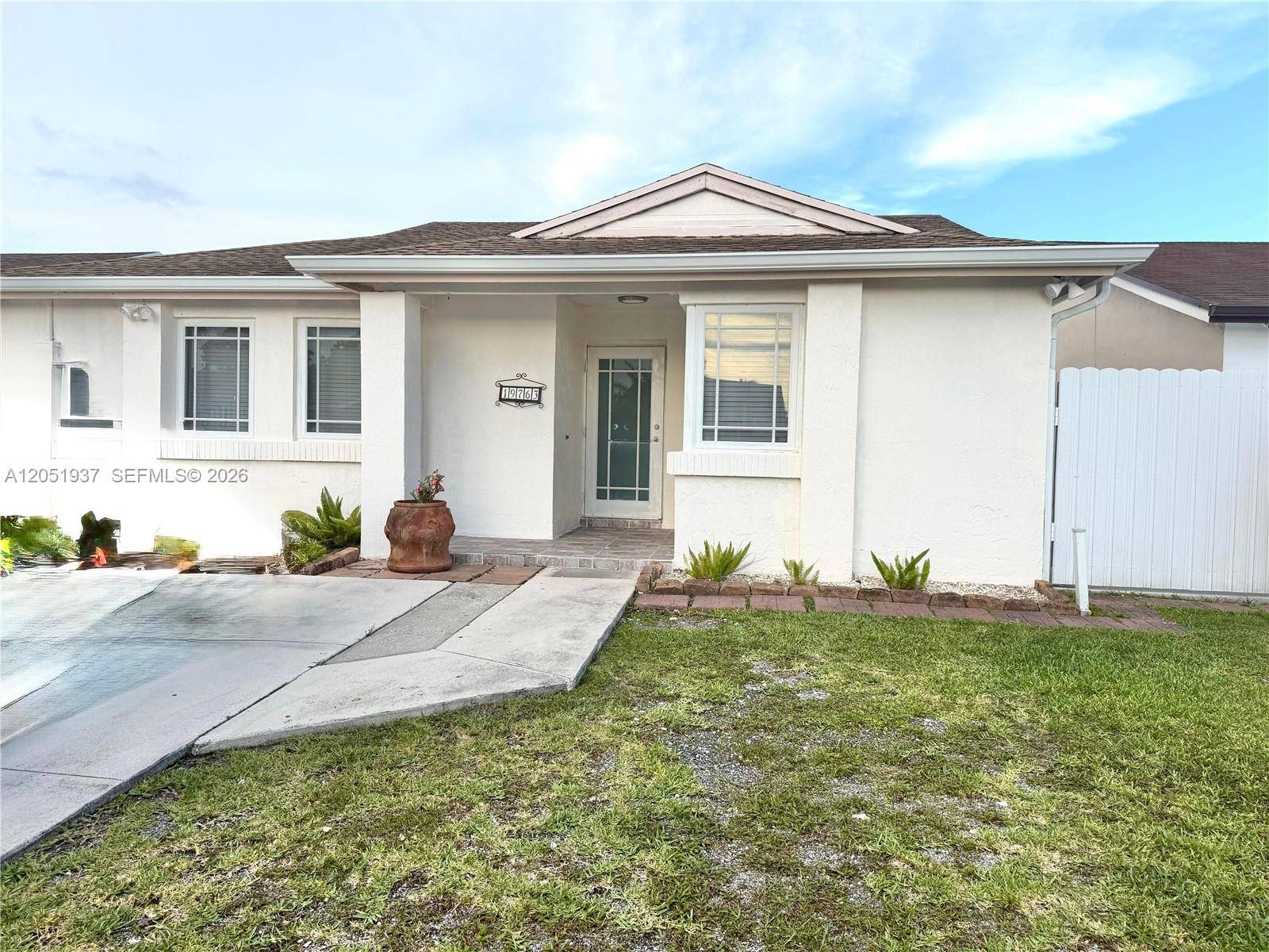 19763 SW 124th AveMiami - picture