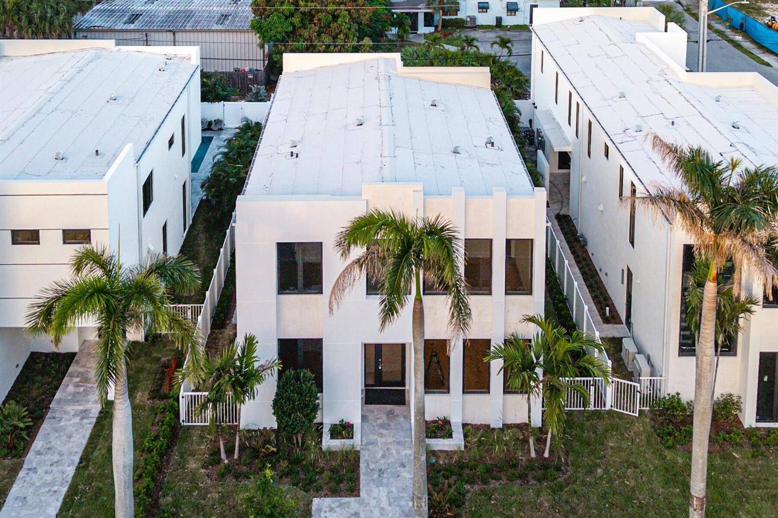 731 SE 4thDelray Beach - picture