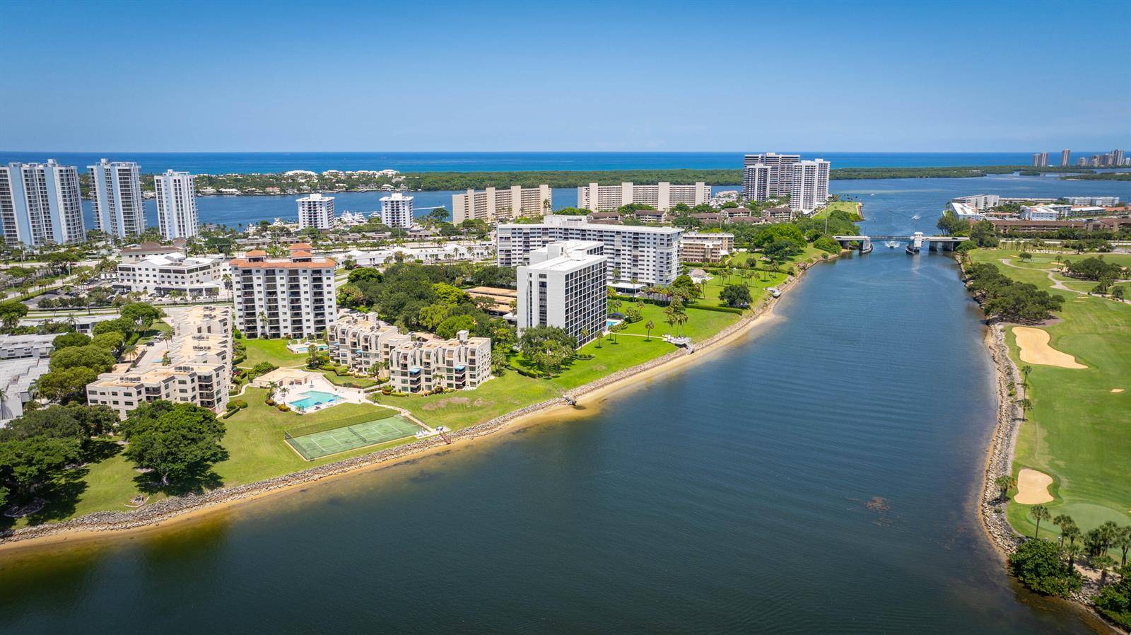 374 GolfviewNorth Palm Beach - EVERGLADES OF NORTH PALM B,EVERGLADES OF NORTH condo unit 205 - picture