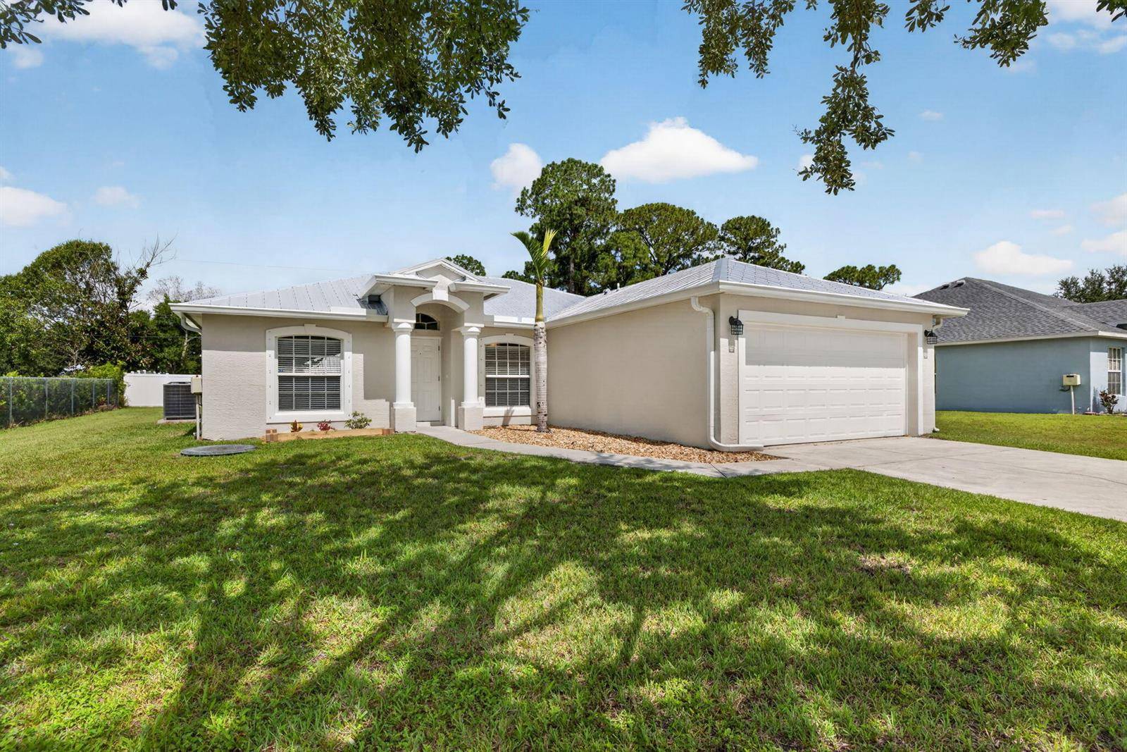 1666 SW DavisPort St. Lucie - picture