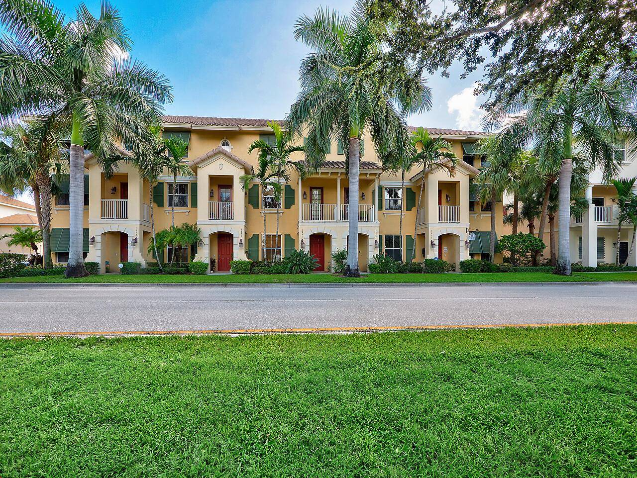 1859 Va GranadaBoynton Beach - picture