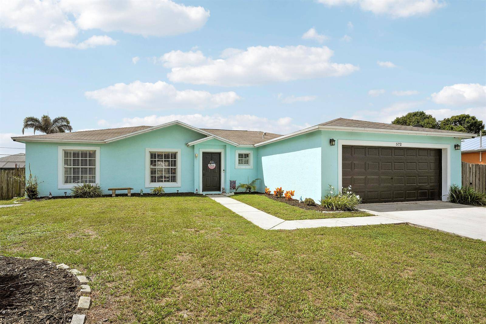 572 SW BaconPort St. Lucie - picture