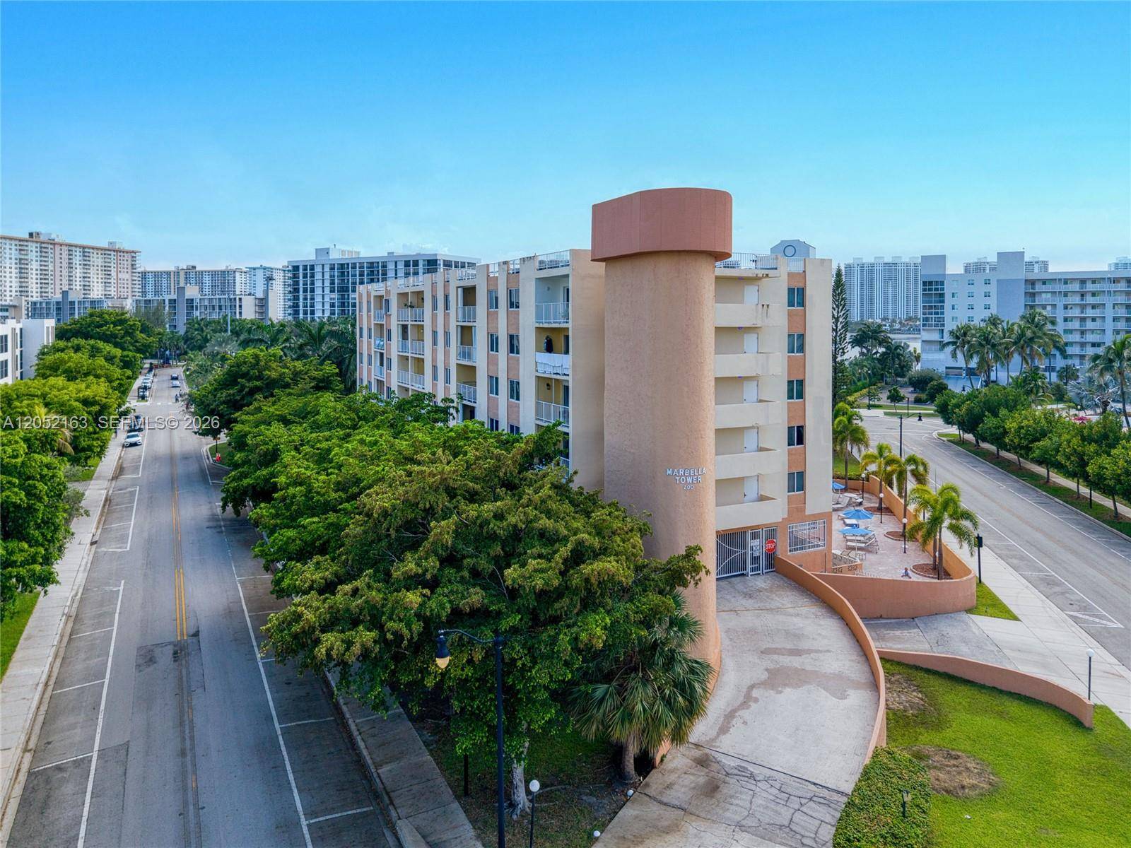 200 178th DrSunny Isles Beach - Condo 5+ Stories,Condo condo unit 711 - picture