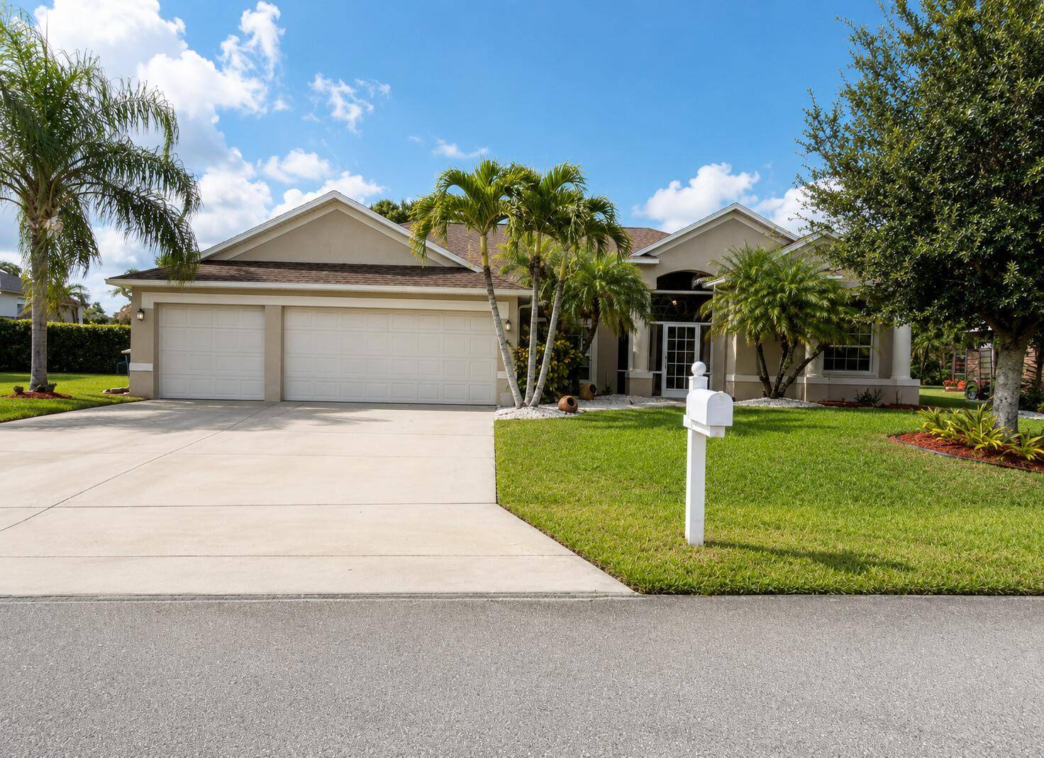 2811 SerenityFort Pierce - picture