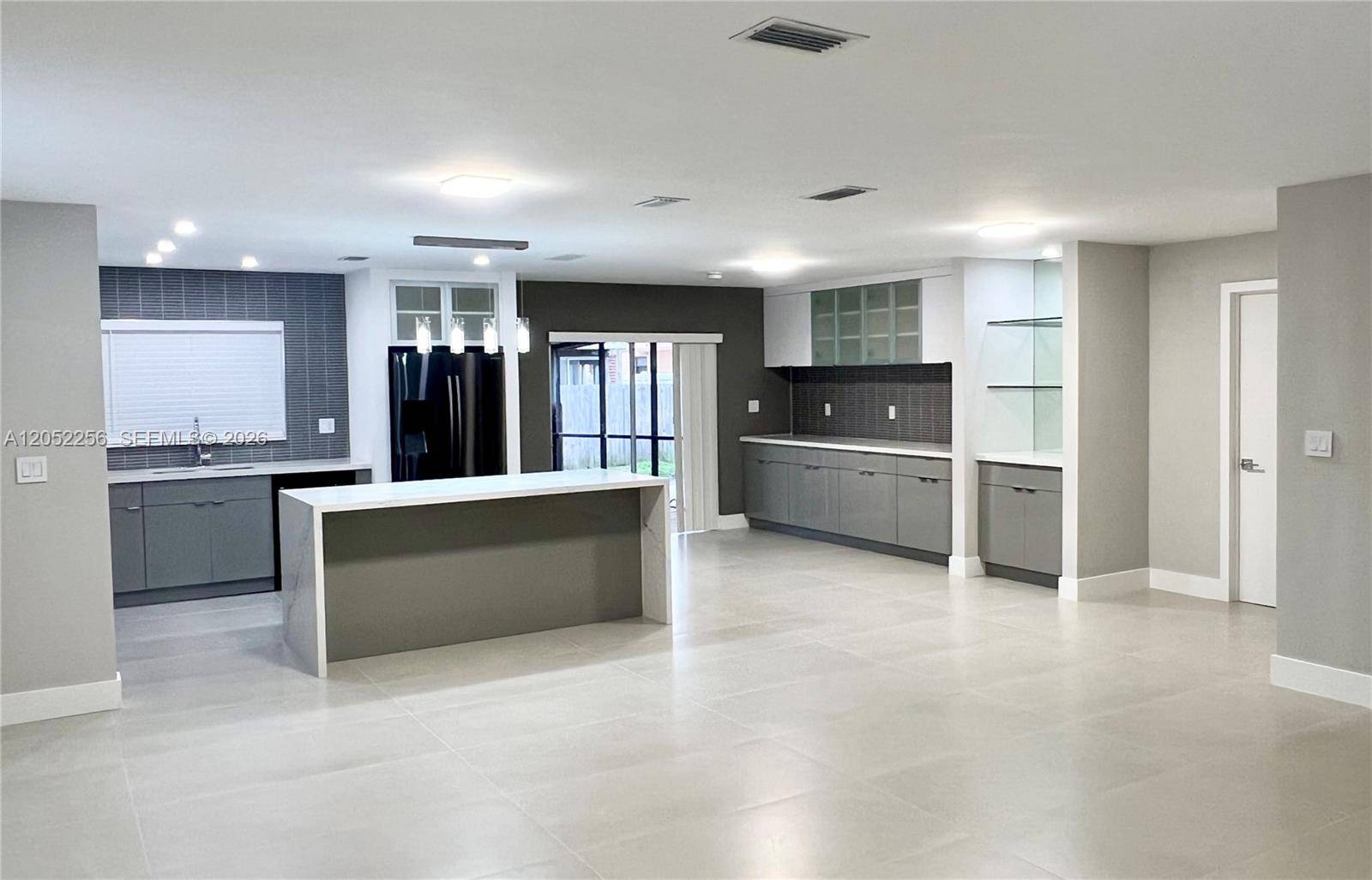 240 SE 7th StDania Beach - picture
