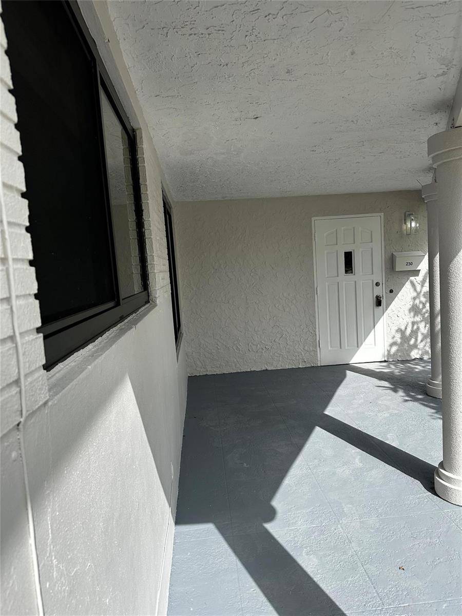 230 NE 21stBoca Raton - picture