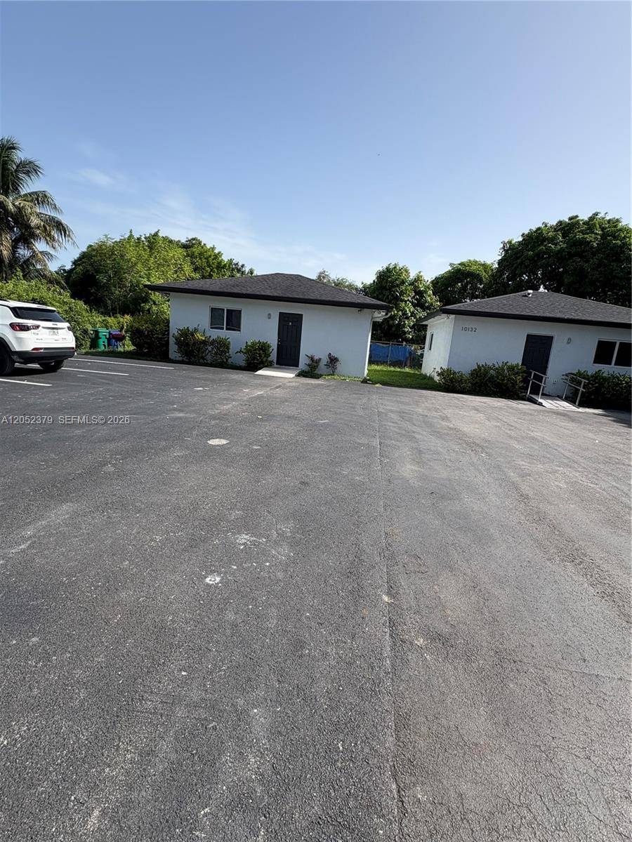 10120 W Fern StMiami - picture
