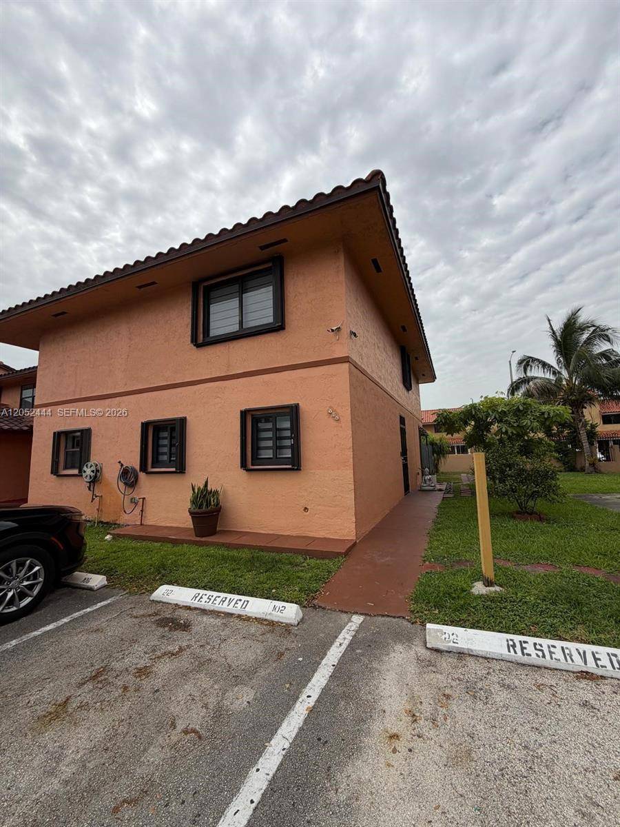 2760 W 63rd PlHialeah - LAGO GRANDE FIVE-A CONDO condo unit 106-23 - picture