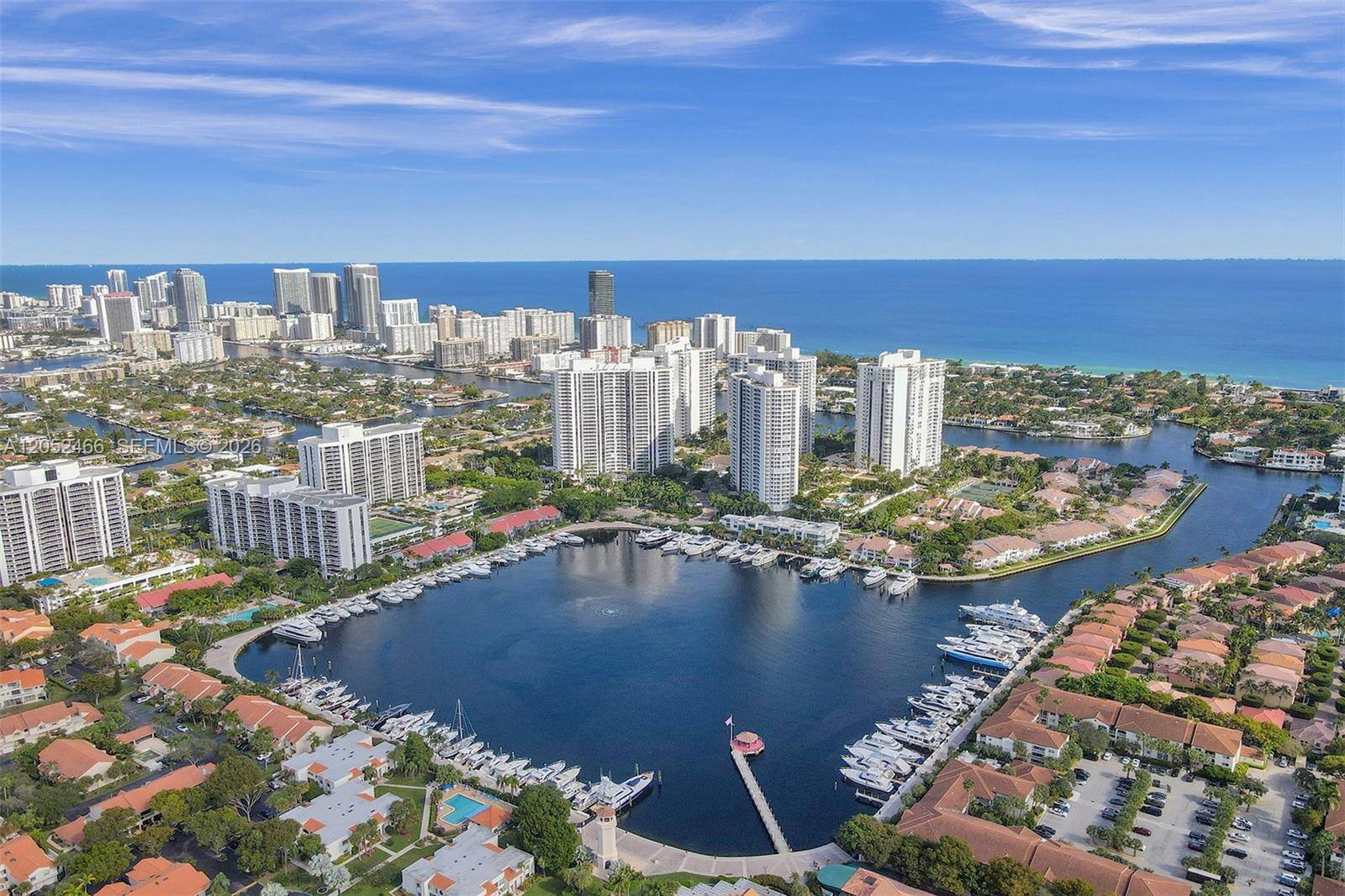21150 Point PlAventura - ATLANTIC II AT THE POINT condo unit 805 - picture