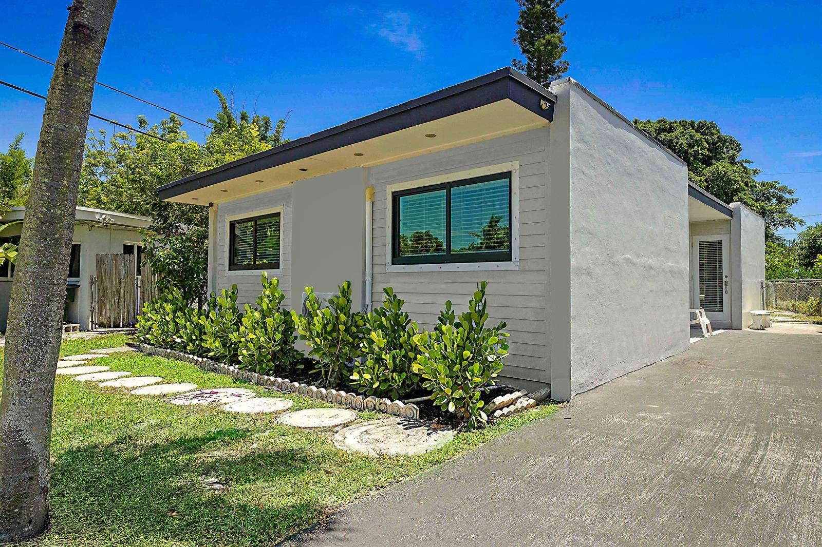 354 ManchesterBoca Raton - picture