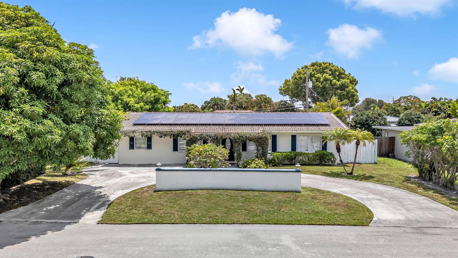 3830 NE 22ndLighthouse Point - picture