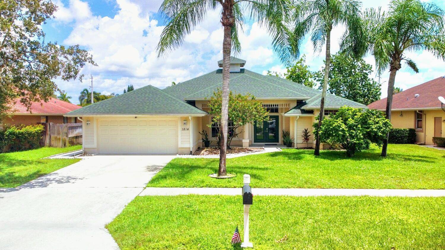 1814 WisteriaWellington - picture