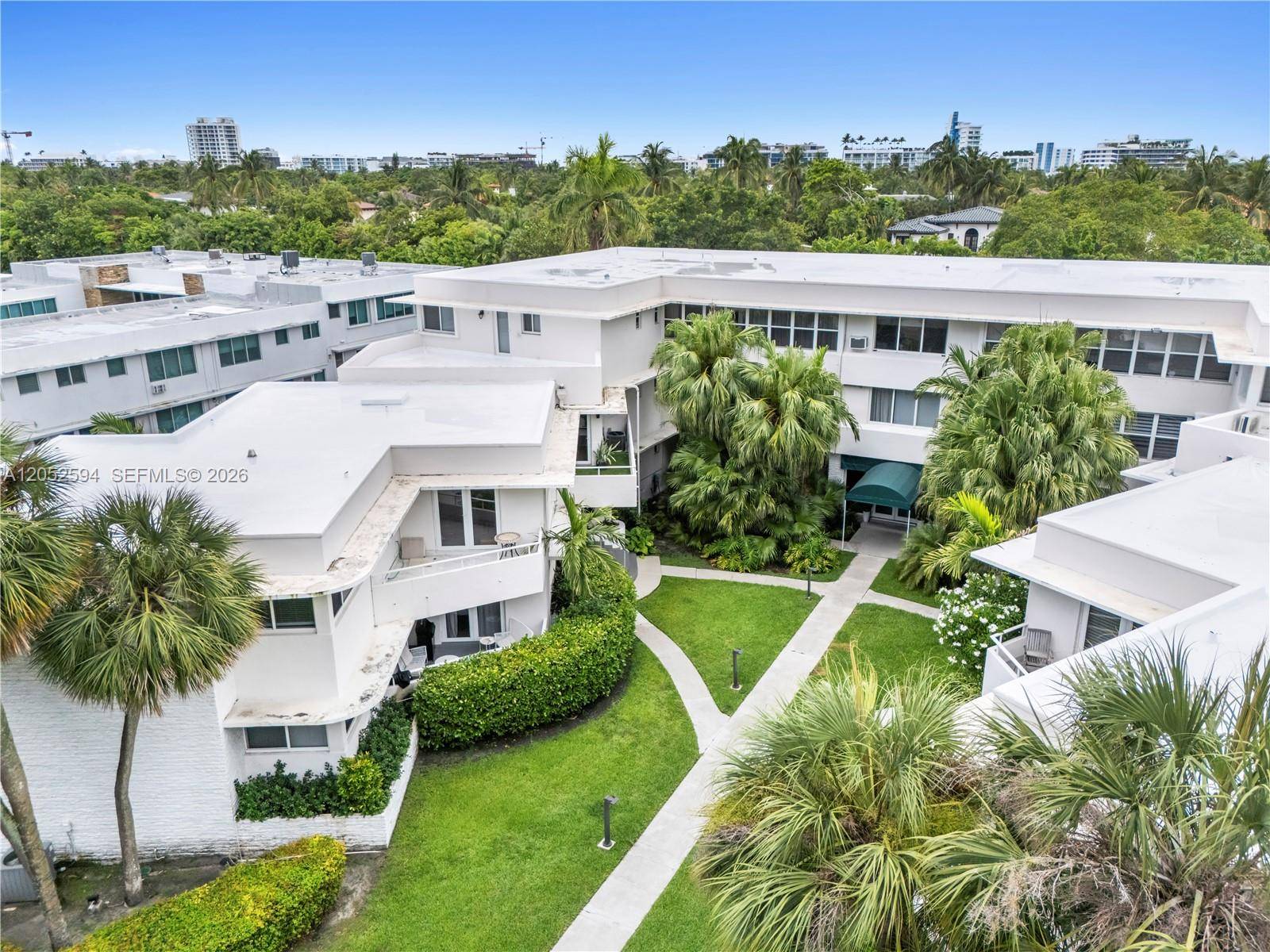 10190 Collins AveBal Harbour - ¤BAL HARBOUR RES SEC condo unit 203 - picture
