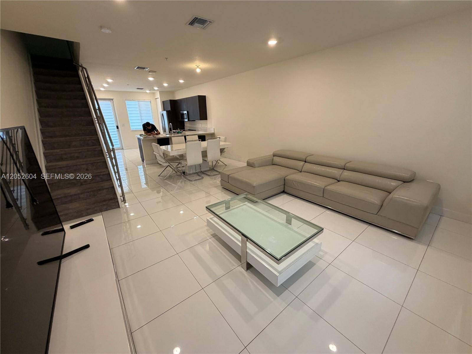 6401 NW 103rd PlDoral - LANDMARK AT DORAL CONDO N condo unit 103 - picture