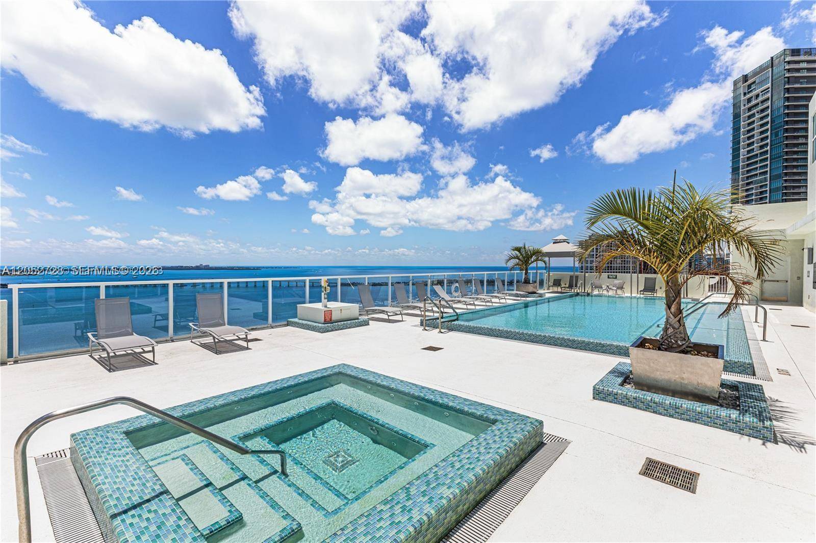218 SE 14th StMiami - THE EMERALD AT BRICKELL C condo unit 1004 - picture