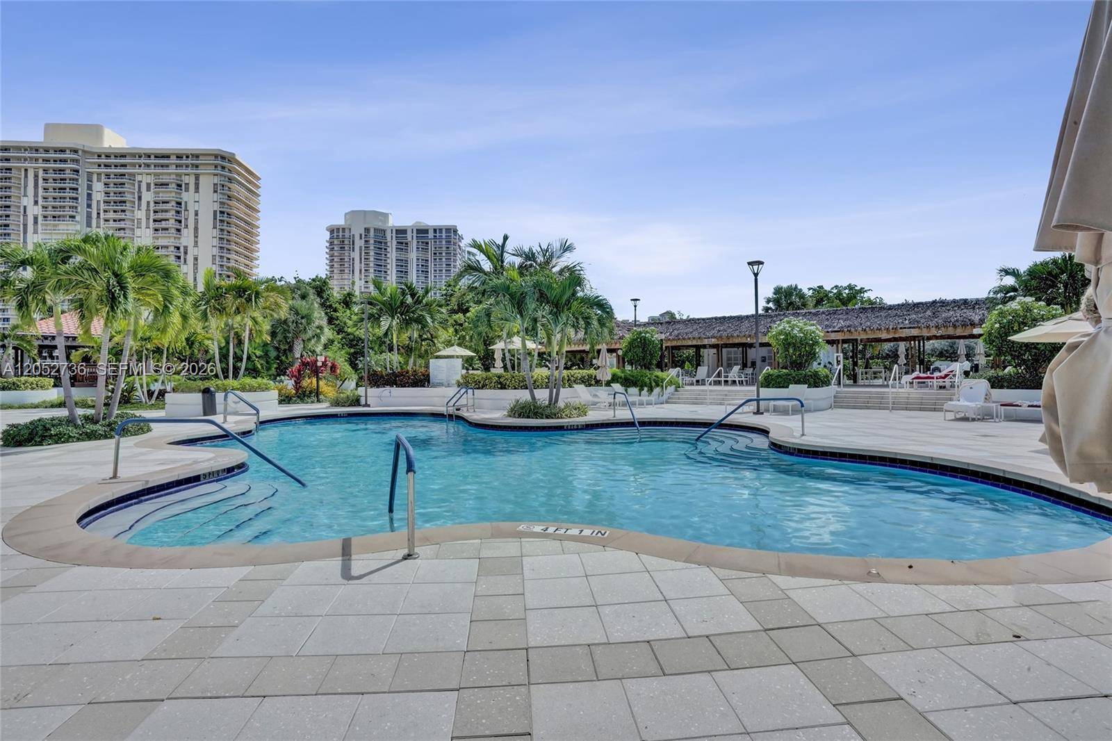 20281 E Country Club DrAventura - HAMPTONS WEST CONDO condo unit 1907 - picture