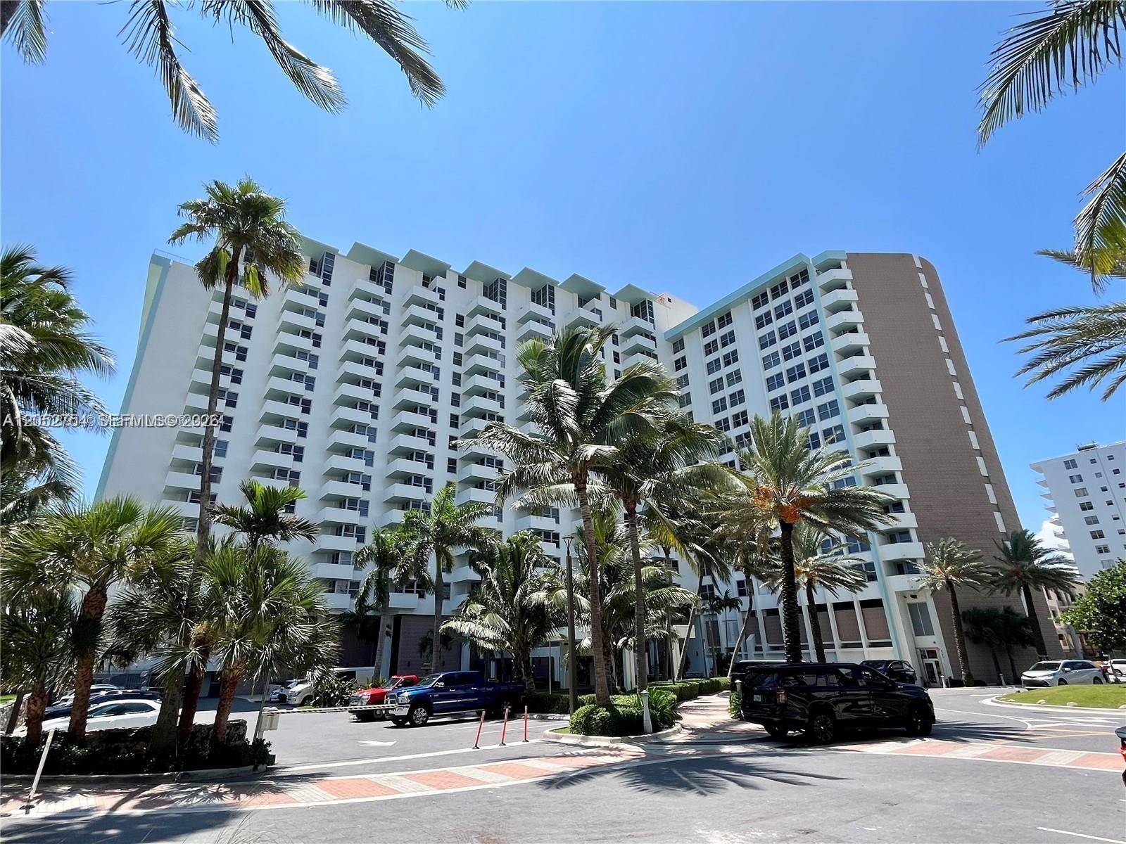 2899 Collins AveMiami Beach - TRITON TOWER CONDO condo unit 724 - picture