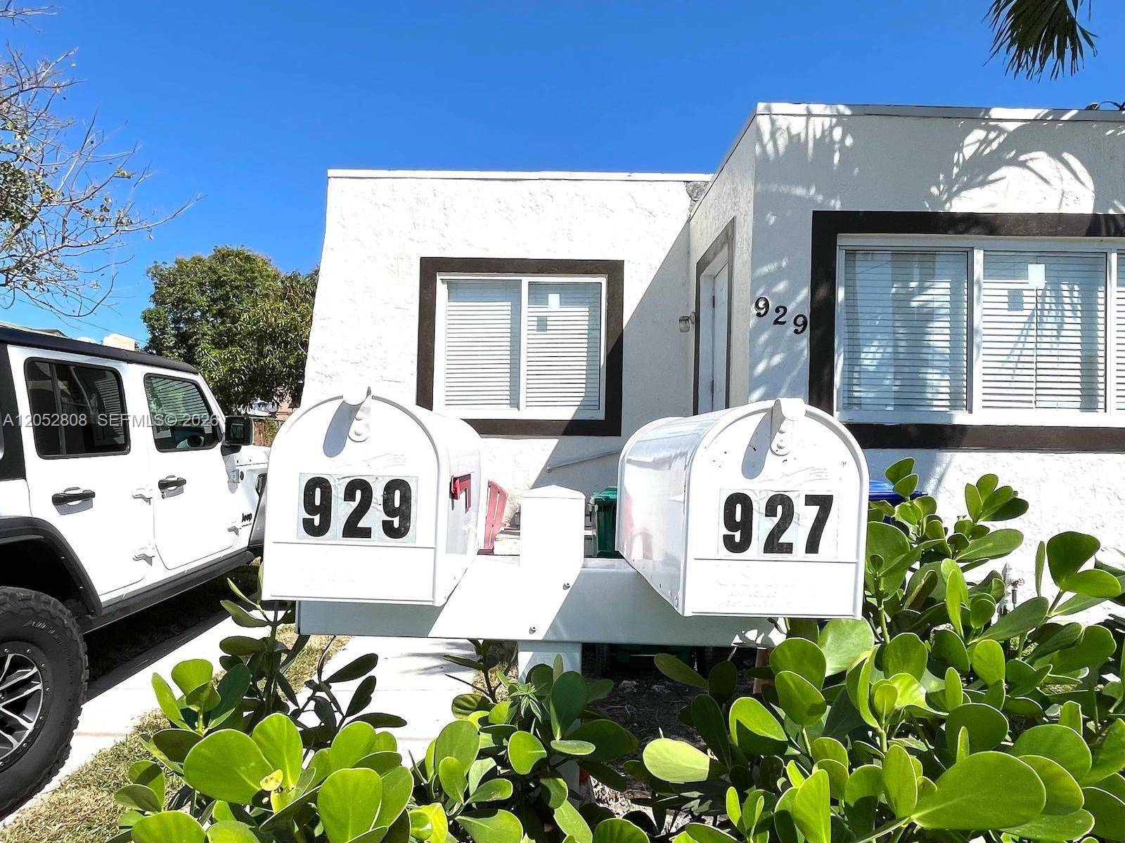 929 SW 12th AveMiami - picture