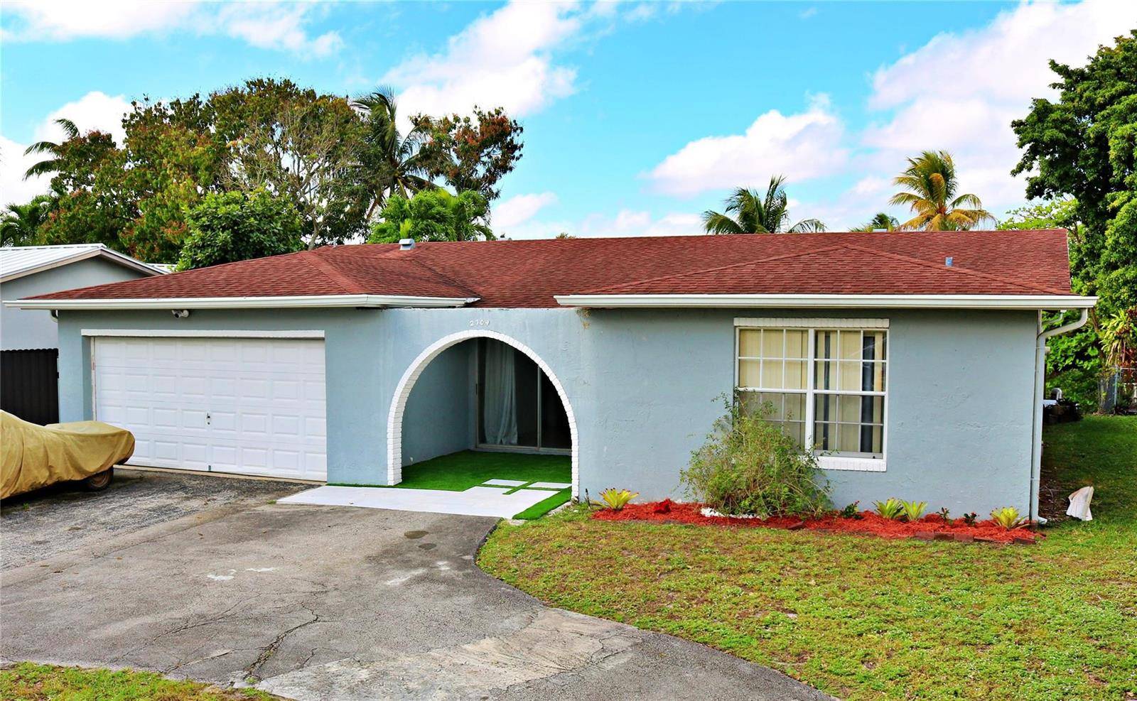 2704 CANALMiramar - picture