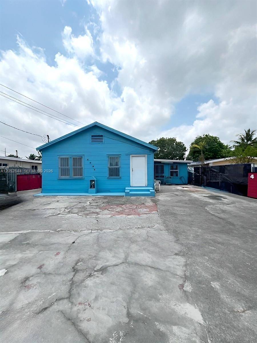 8024 NW 36th CtMiami - picture
