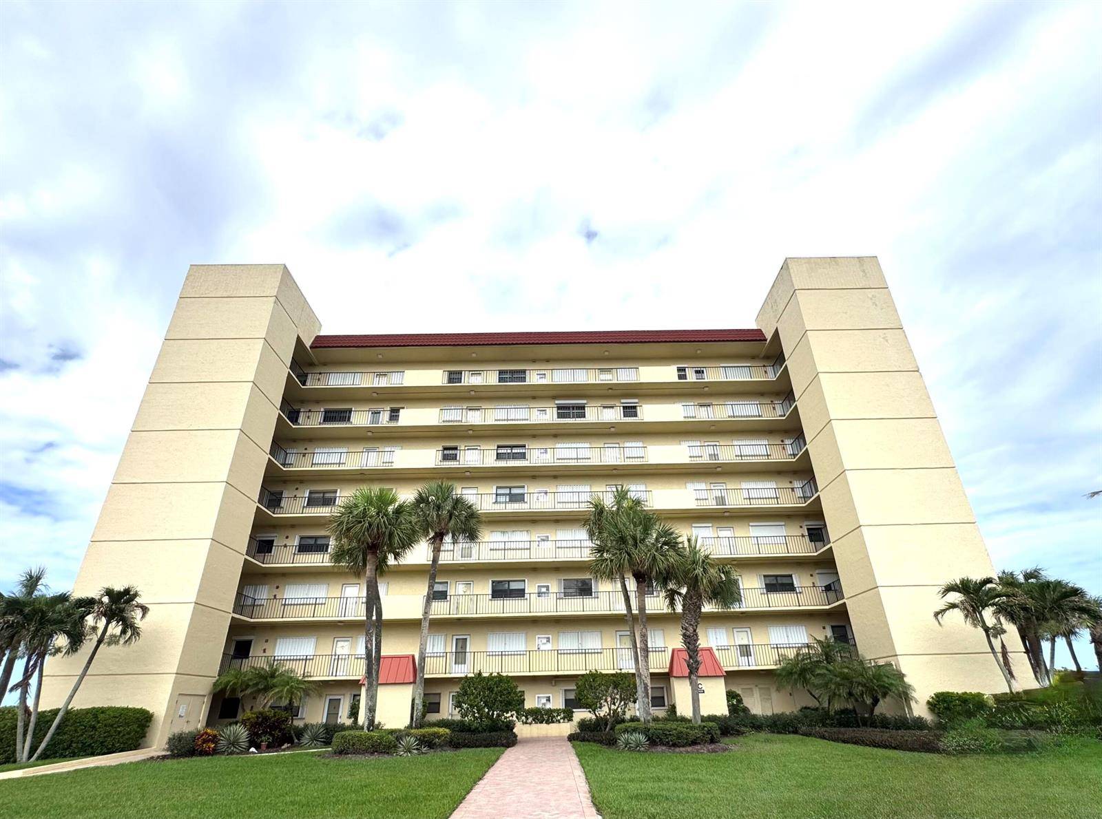 7420 S OceanJensen Beach - SAND DOLLAR VILLAS CONDOMI,SAND DOLLAR SHORES condo unit 313 - picture