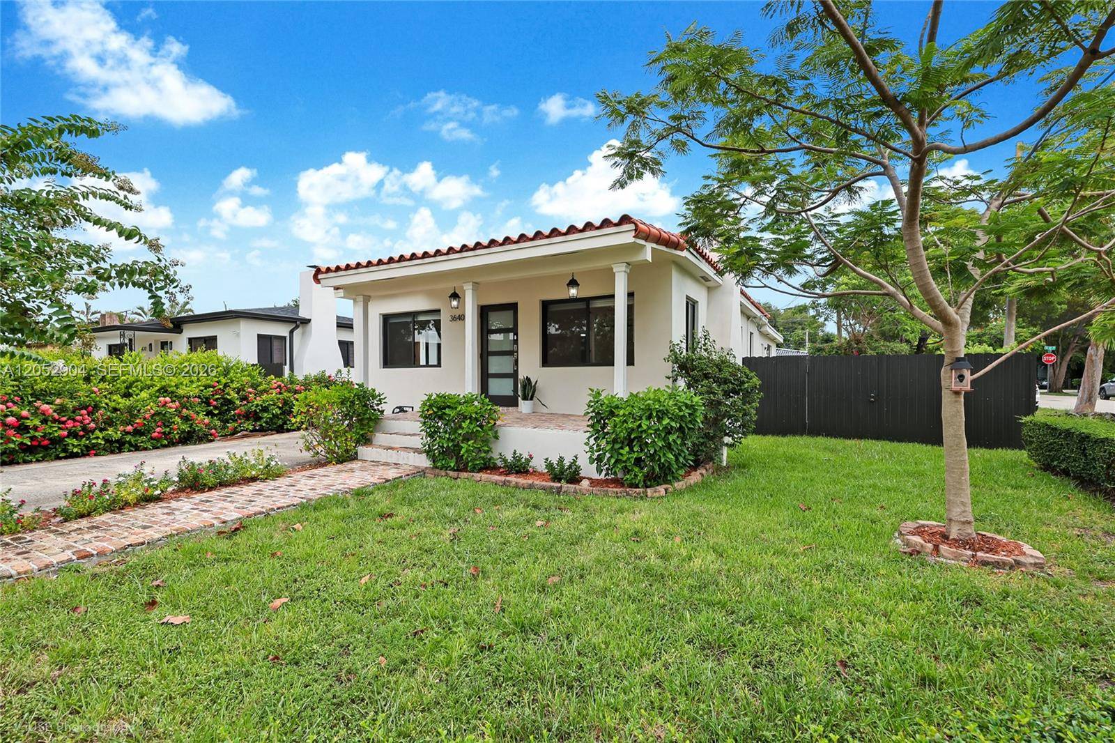 3640 SW 11th StMiami - picture