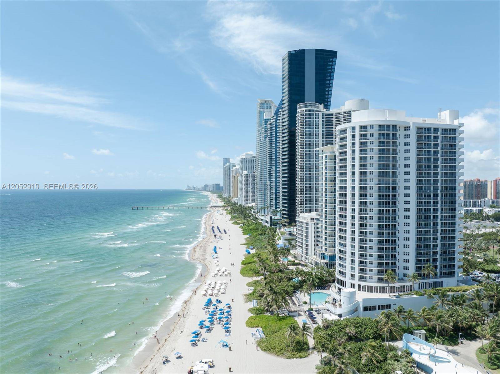 17375 Collins AveSunny Isles Beach - OCEAN POINT BEACH CLUB CO,DoubleTree by Hilton condo unit 2101 - picture
