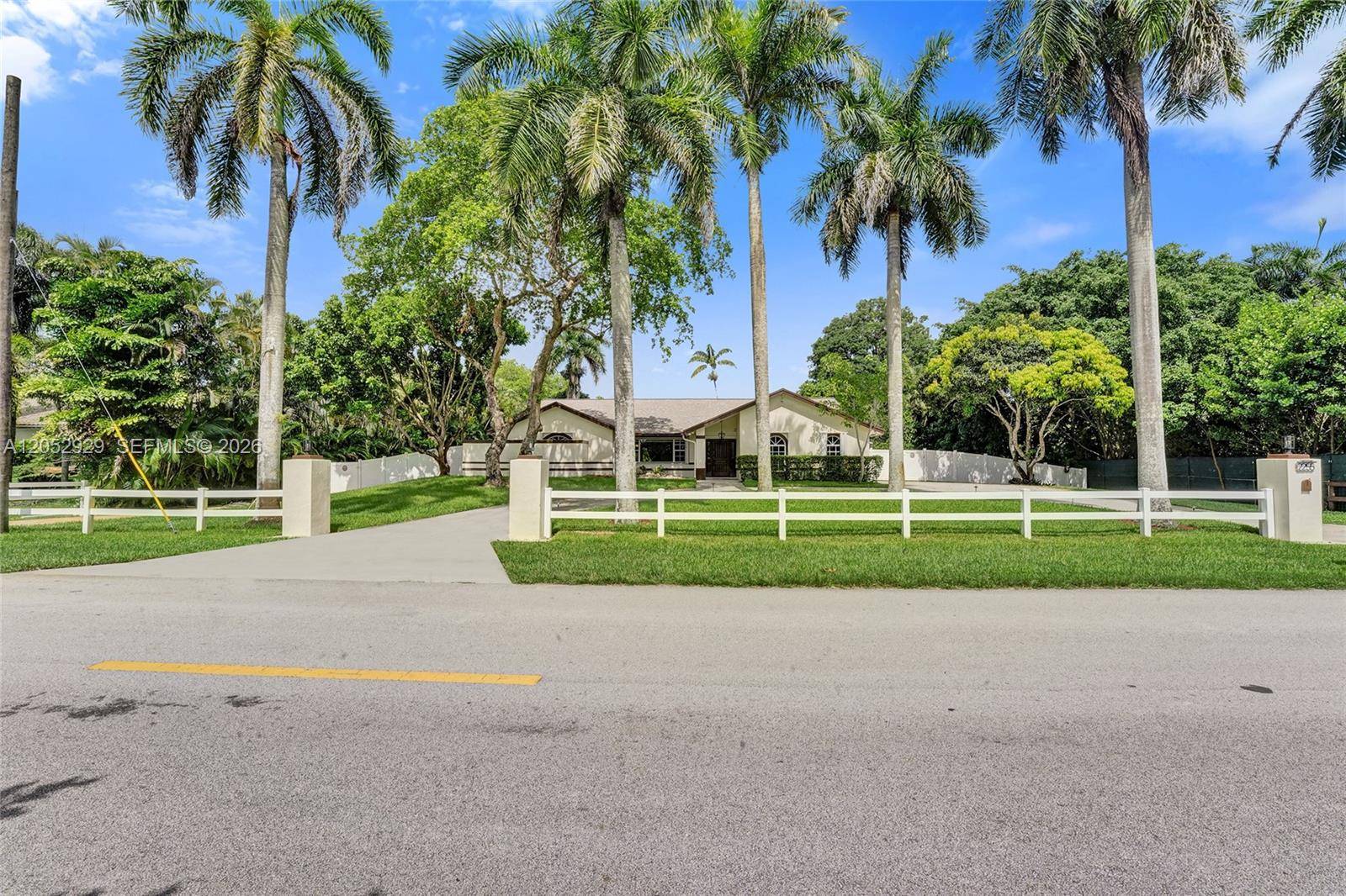 2255 SW 145th AveDavie - picture