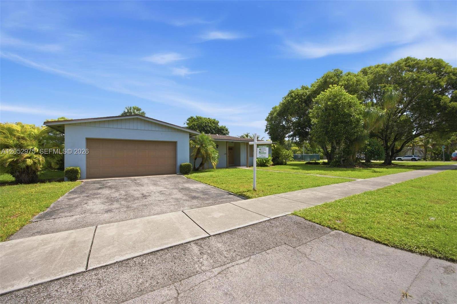 225 NW 15th StHomestead - picture