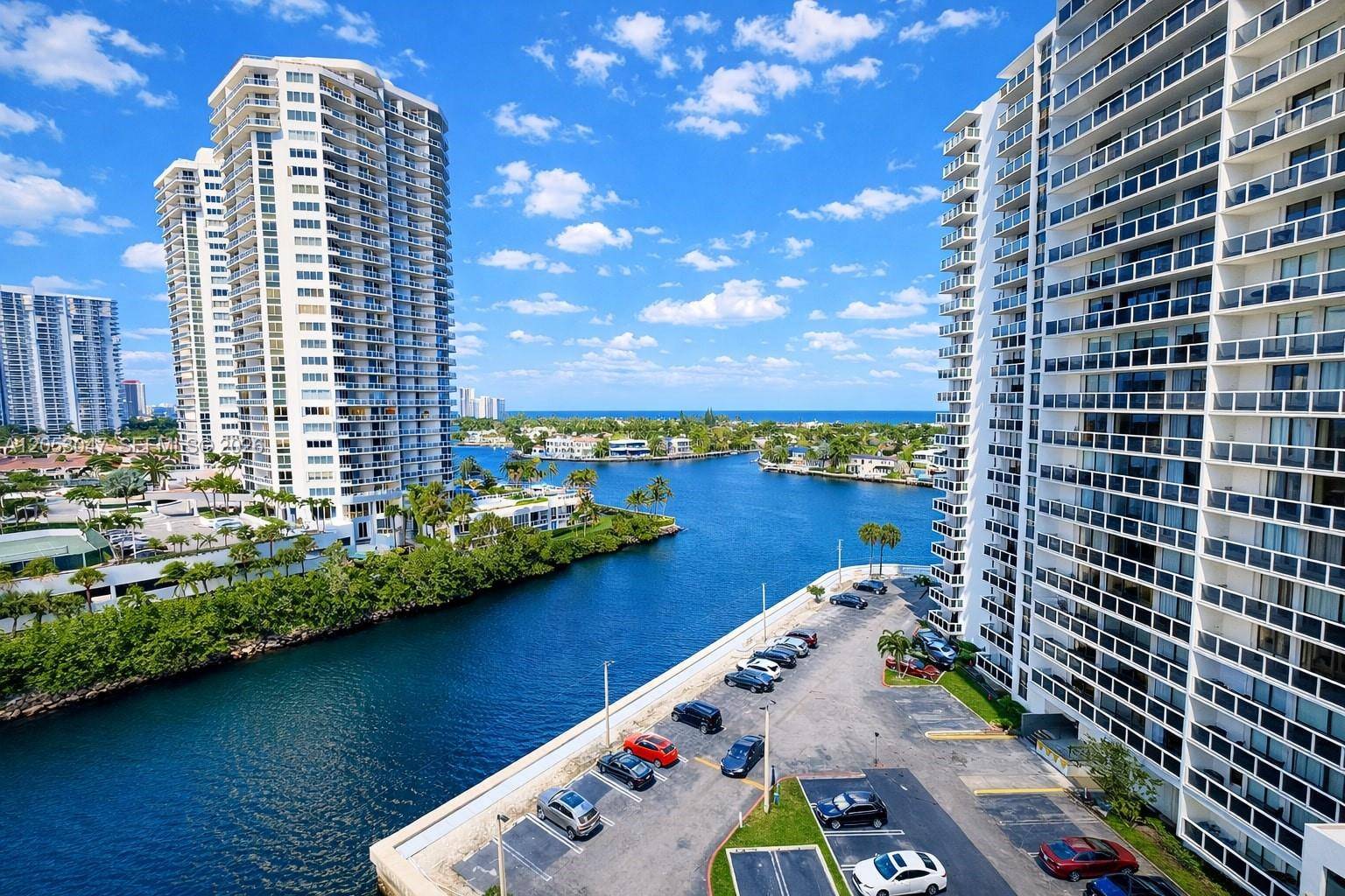 20505 E Country Club DrAventura - WATERVIEW CONDO condo unit 1033 - picture