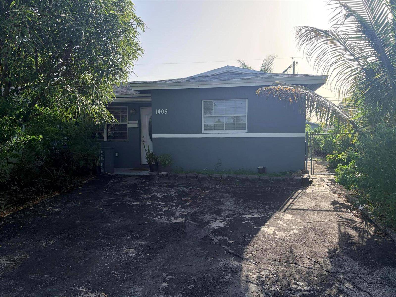 1405 NW 58THLauderhill - picture