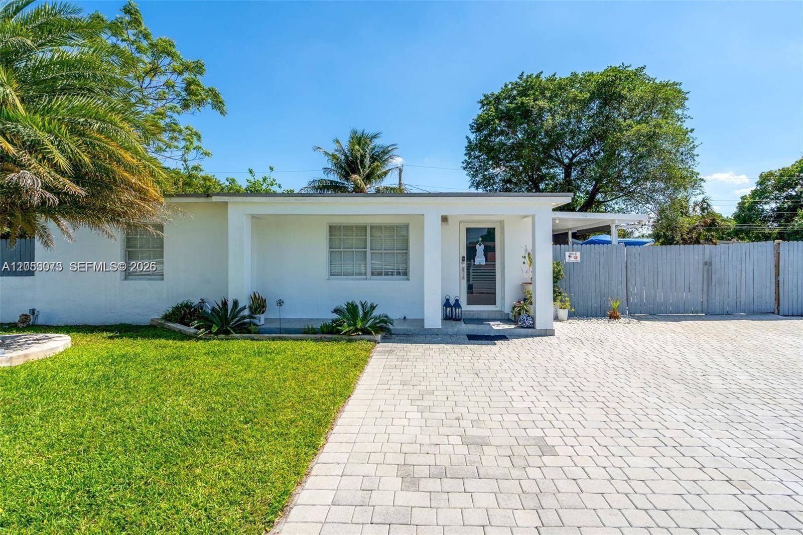 3440 NW 7th CtLauderhill - picture