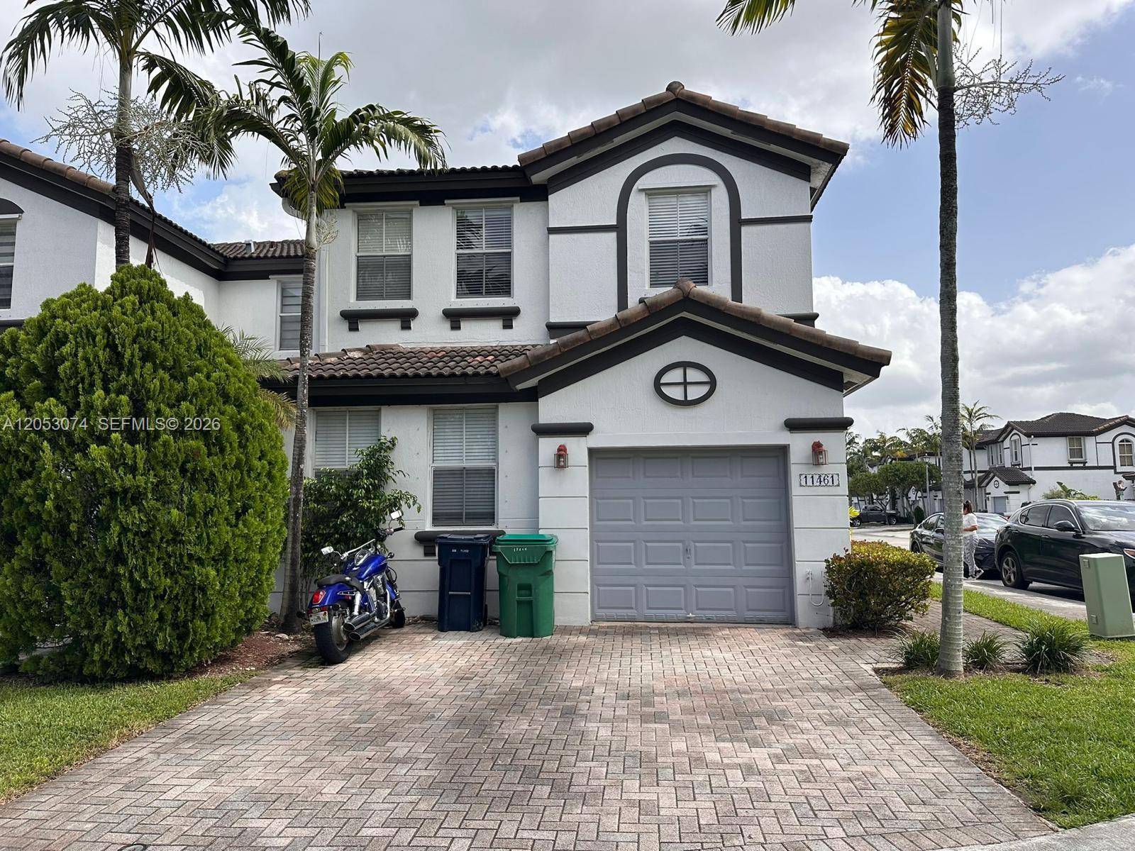 11461 NW 76th StDoral - DORAL ISLES NORTH SEC TWO,Windward condo unit 11461 - picture