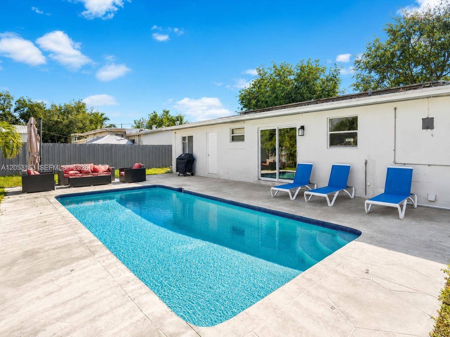 6441 Meade StHollywood - picture