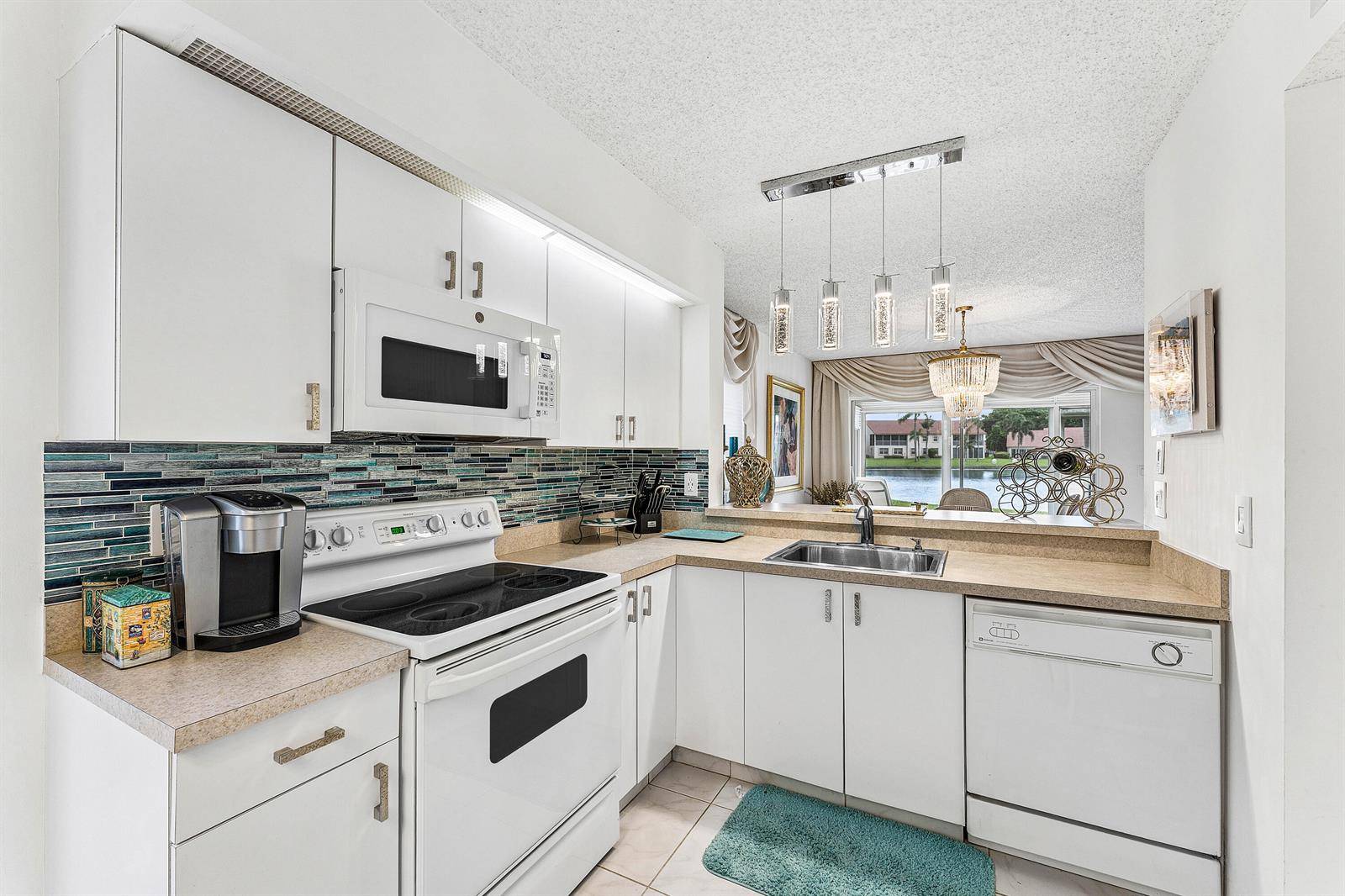 14388 Emerald LakeDelray Beach - EMERALD POINTE CONDO condo unit 2 - picture